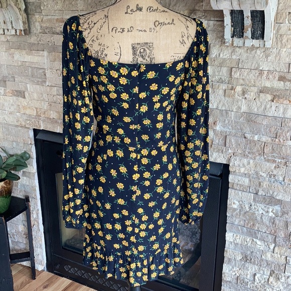 Lost & Wander Outpost Mini black sunflower dress button down long sleeve ruching - Picture 10 of 16